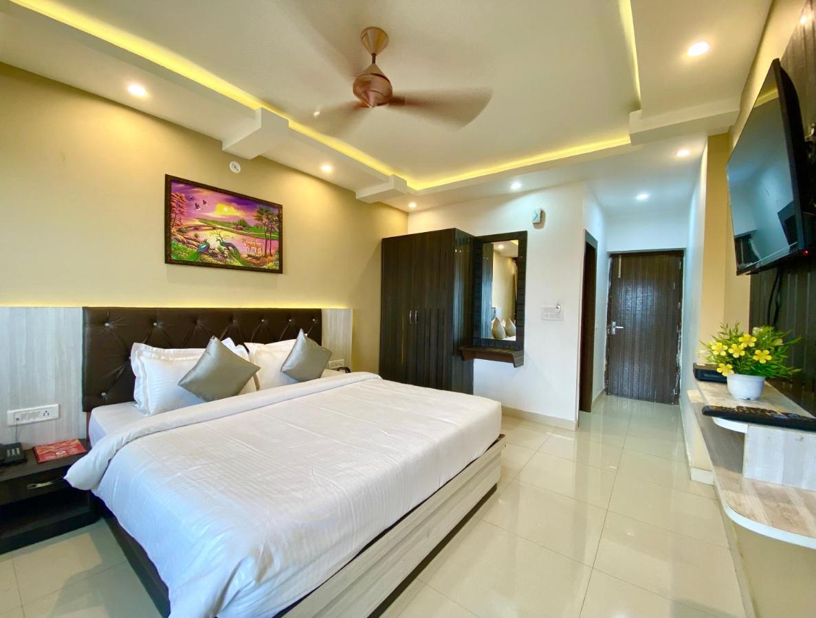 Hotel Kavita Palace ランズドーン エクステリア 写真