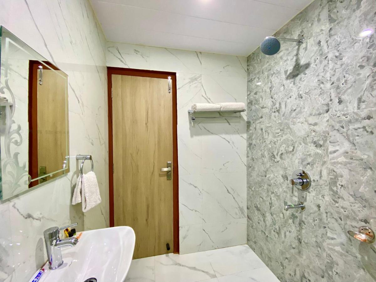Hotel Kavita Palace ランズドーン エクステリア 写真